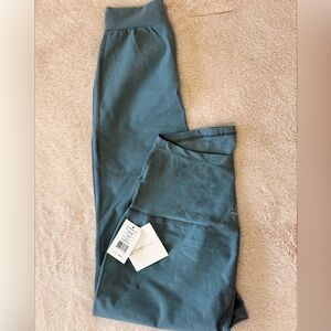 Beyond Yoga Teal Leggings